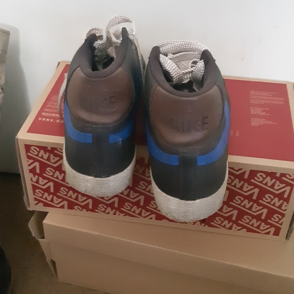 Nike hightop sneakers - Picture 2 of 2